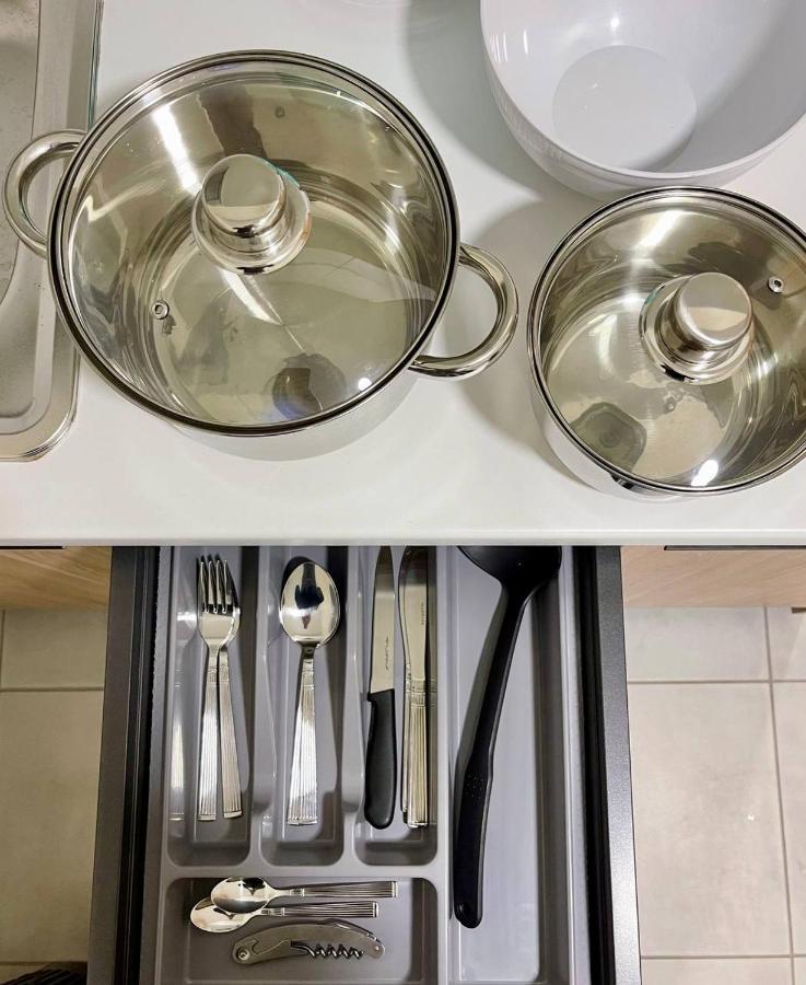 Gd Apartment Osokorky Kiev Bagian luar foto